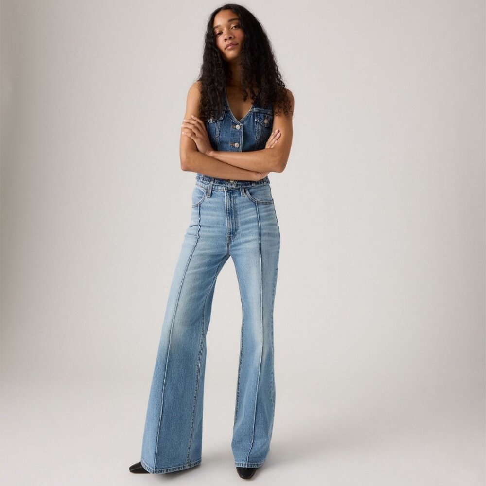 Levi's Ribcage Bell Western Women's Jeans  25W - NWOT